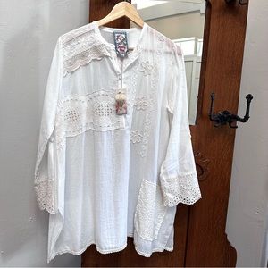 NWT Johnny Was Ivory Cotton Tunic Top Eyelet Embroidered Floral Small